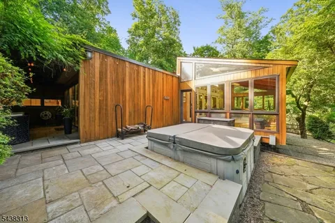 $1,299,000 | 21 Sheffield Terrace, West Orange, NJ 07052