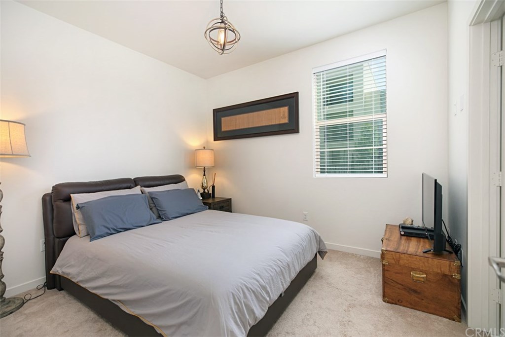 256 Harringay Irvine, CA 92618 - Photo 16 of 62