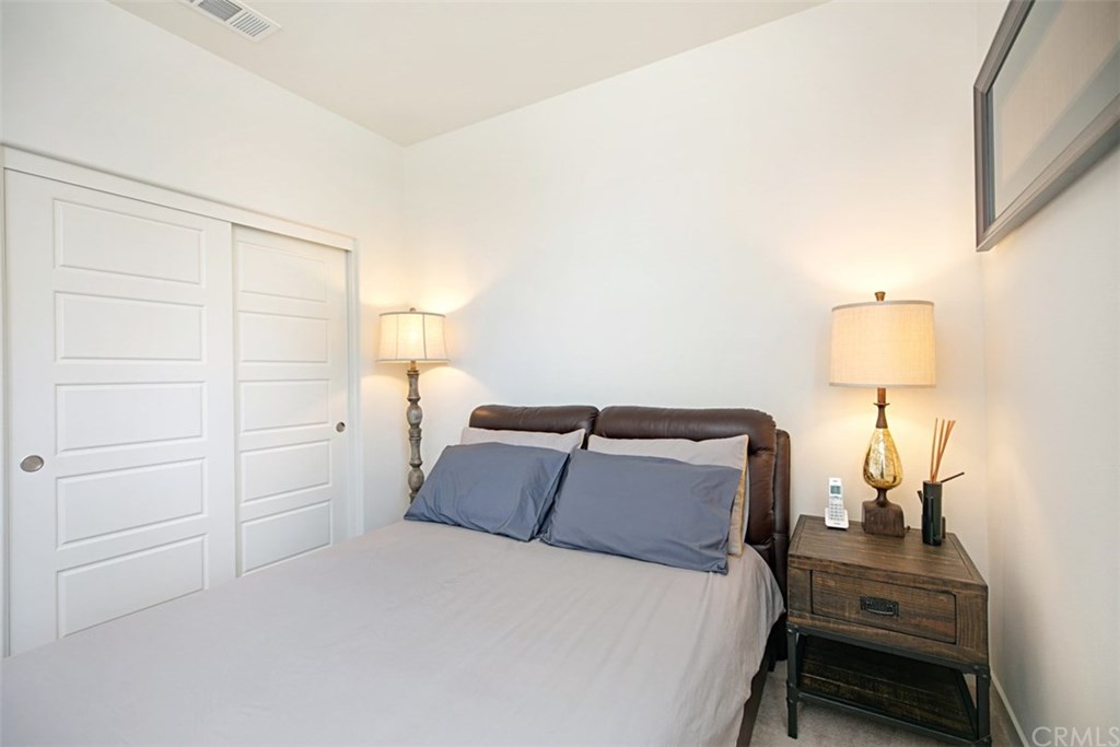 256 Harringay Irvine, CA 92618 - Photo 17 of 62