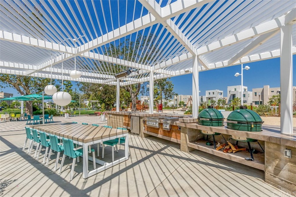 256 Harringay Irvine, CA 92618 - Photo 38 of 62