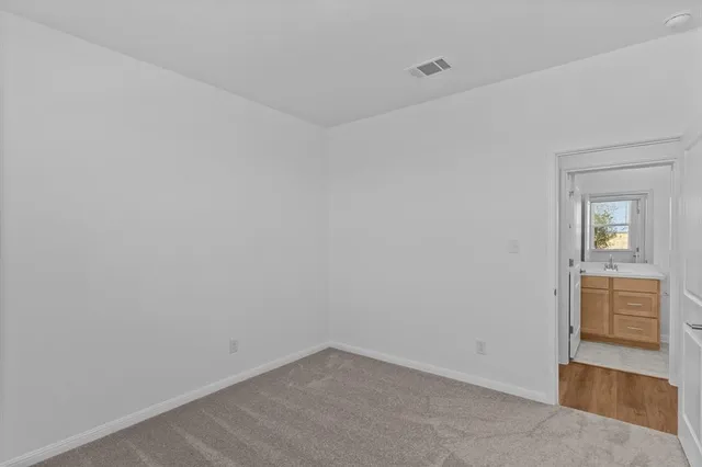 $1,895 | 1018 Vanderscile Road, Hutto, TX 78634