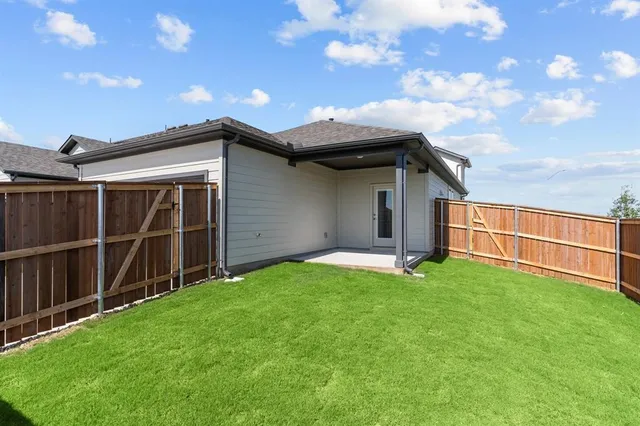 $1,895 | 1018 Vanderscile Road, Hutto, TX 78634