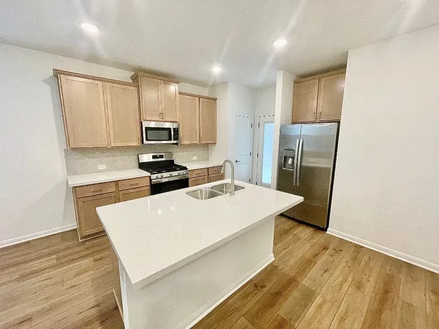 $1,895 | 1018 Vanderscile Road, Hutto, TX 78634