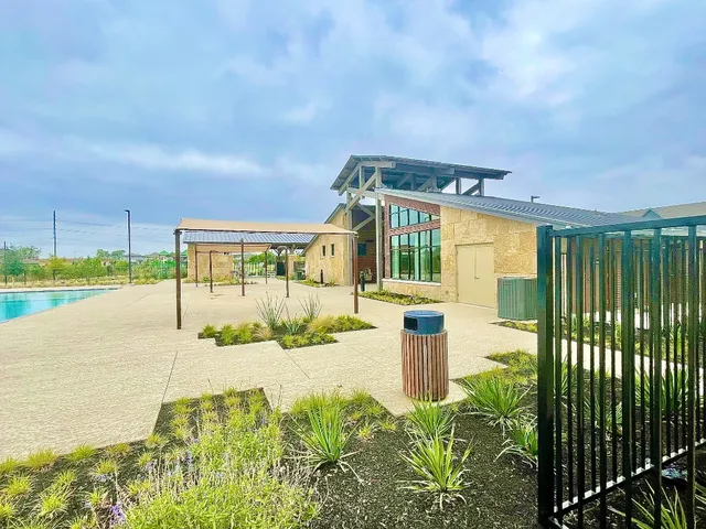 $1,895 | 1018 Vanderscile Road, Hutto, TX 78634