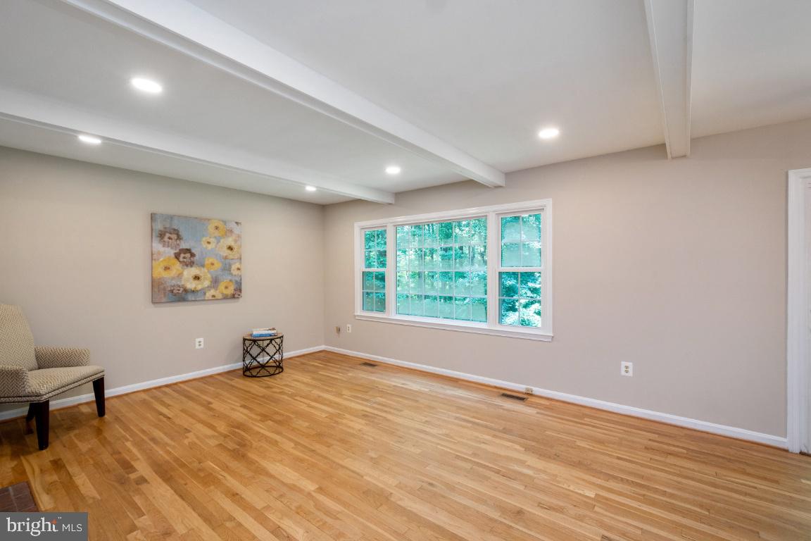 11526 Vale Road Oakton, VA 22124 - Photo 11 of 39 Family Room - Recessed Lighting