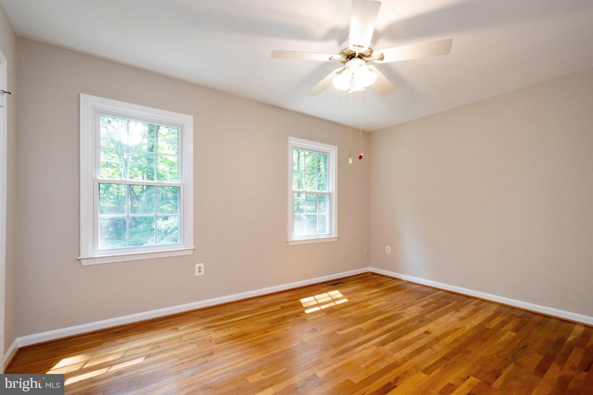 11526 Vale Road Oakton, VA 22124 - Photo 23 of 39 Bedroom 2