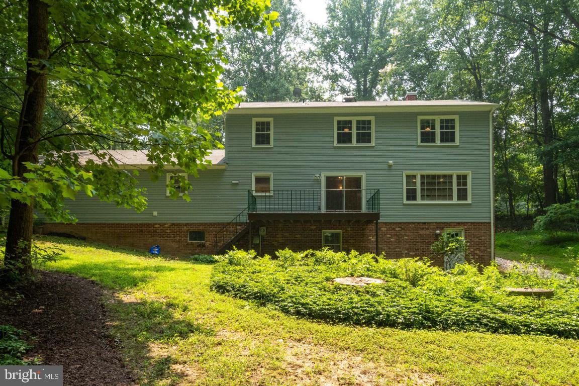 11526 Vale Road Oakton, VA 22124 - Photo 33 of 39 Rear View