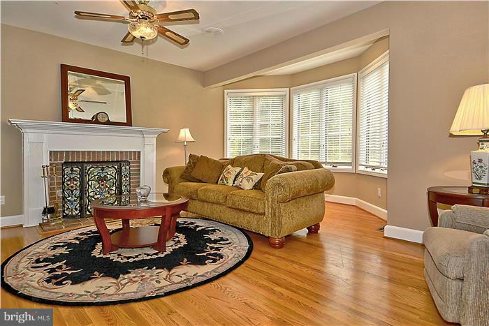 120 Jean Road Stevensville, MD 21666 - Photo 19 of 30 Living Room