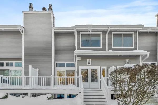 $535,000 | 255 North Road, Unit 18, Chelmsford, MA 01824
