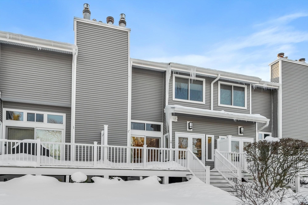 255 North Road, Unit 18 Chelmsford, MA 01824 - Photo 2 of 40