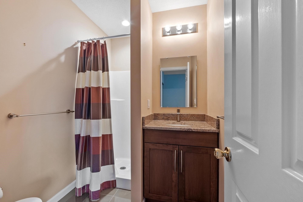 255 North Road, Unit 18 Chelmsford, MA 01824 - Photo 27 of 40