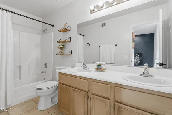 $660,000 | 27072 Victoria Lane, Unit 126, Valencia, CA 91355