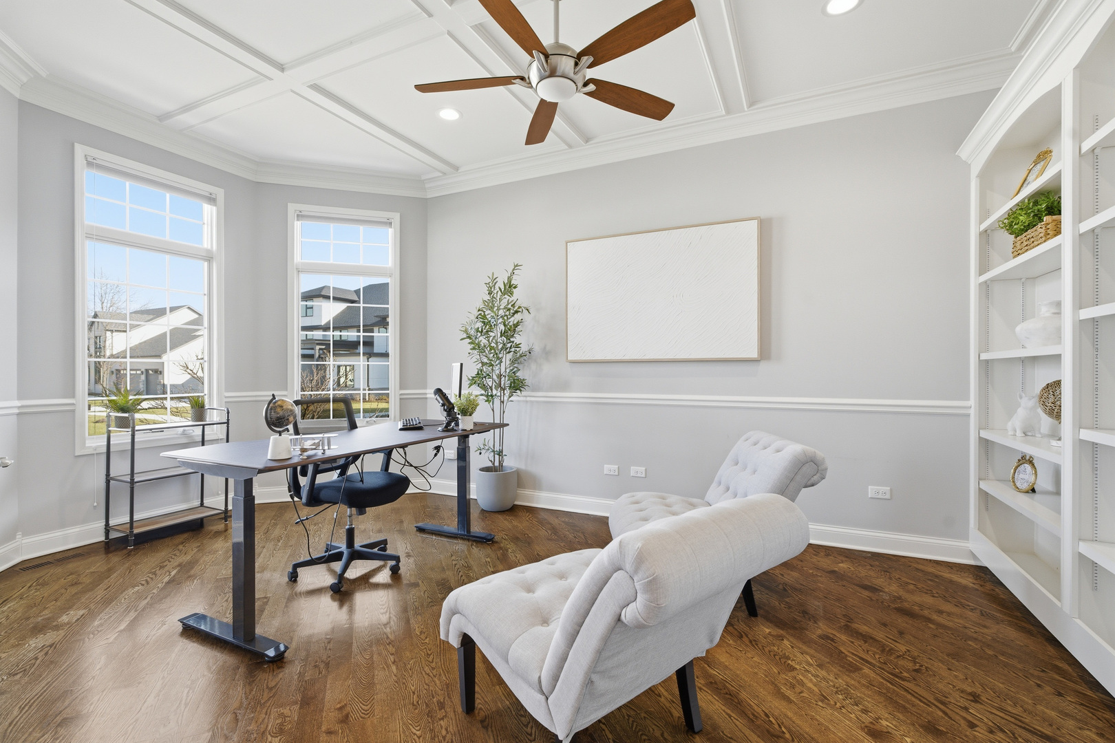 28 Pinnacle Court Naperville, IL 60565 - Photo 11 of 40 a living room with furniture and a wooden floor