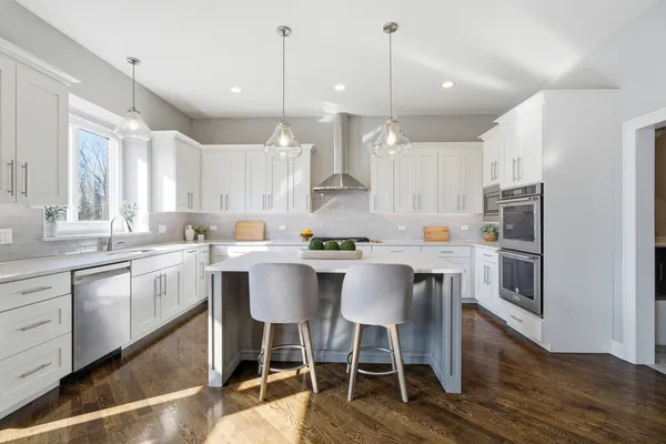 $1,699,000 | 28 Pinnacle Court, Naperville, IL 60565
