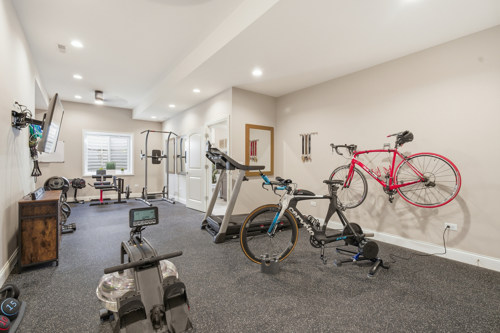 28 Pinnacle Court Naperville, IL 60565 - Photo 32 of 40 a view of a room with gym equipment