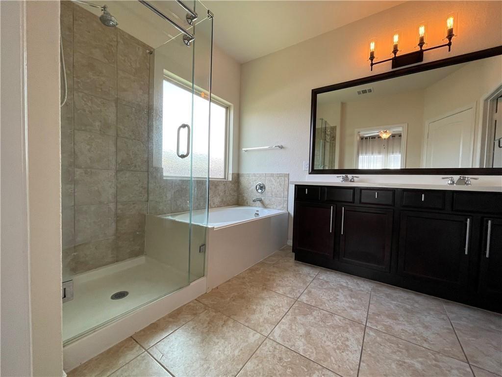 3917 Alpine Autumn Drive Austin, TX 78744 - Photo 14 of 25