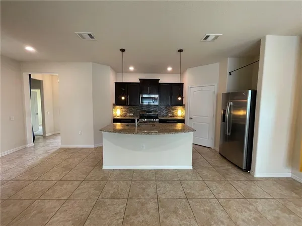 $2,295 | 3917 Alpine Autumn Drive, Austin, TX 78744