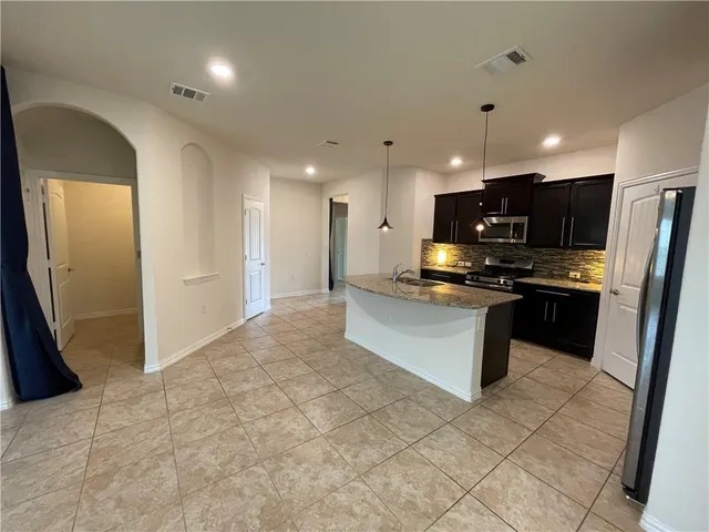 $2,295 | 3917 Alpine Autumn Drive, Austin, TX 78744