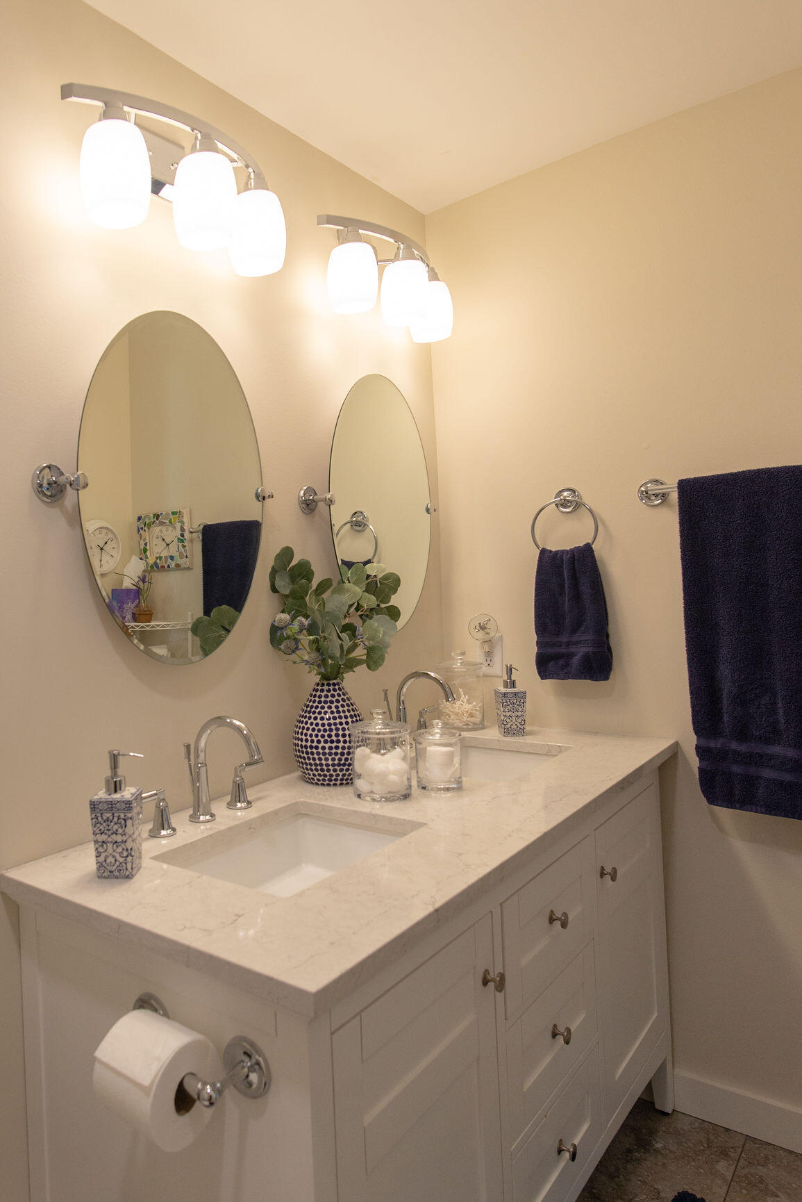 126 Roy Hill Road Chebeague Island, ME 04017 - Photo 21 of 39 En suite bathroom