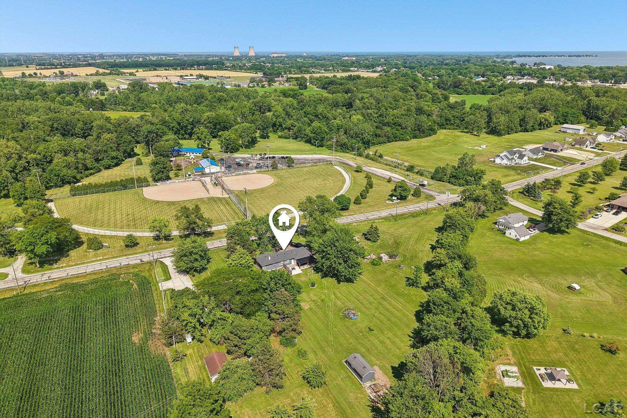 2758 Nadeau Road Monroe, MI 48162 - Photo 40 of 45
