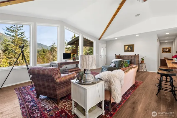 $990,000 | 32707 349th Way Southeast, Ravensdale, WA 98051