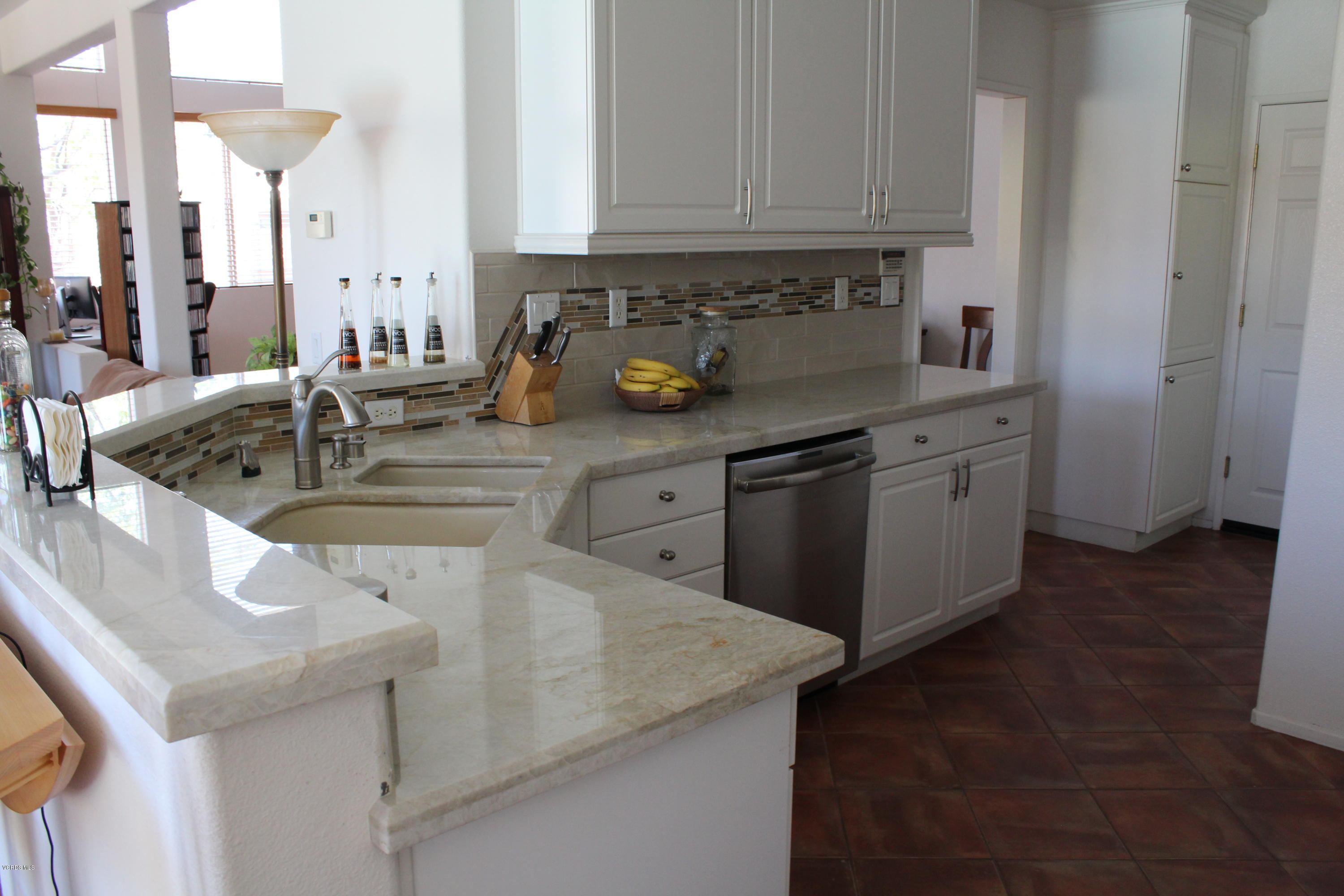 6159 Maple Court Simi Valley, CA 93063 - Photo 19 of 41 Kitchen (6)