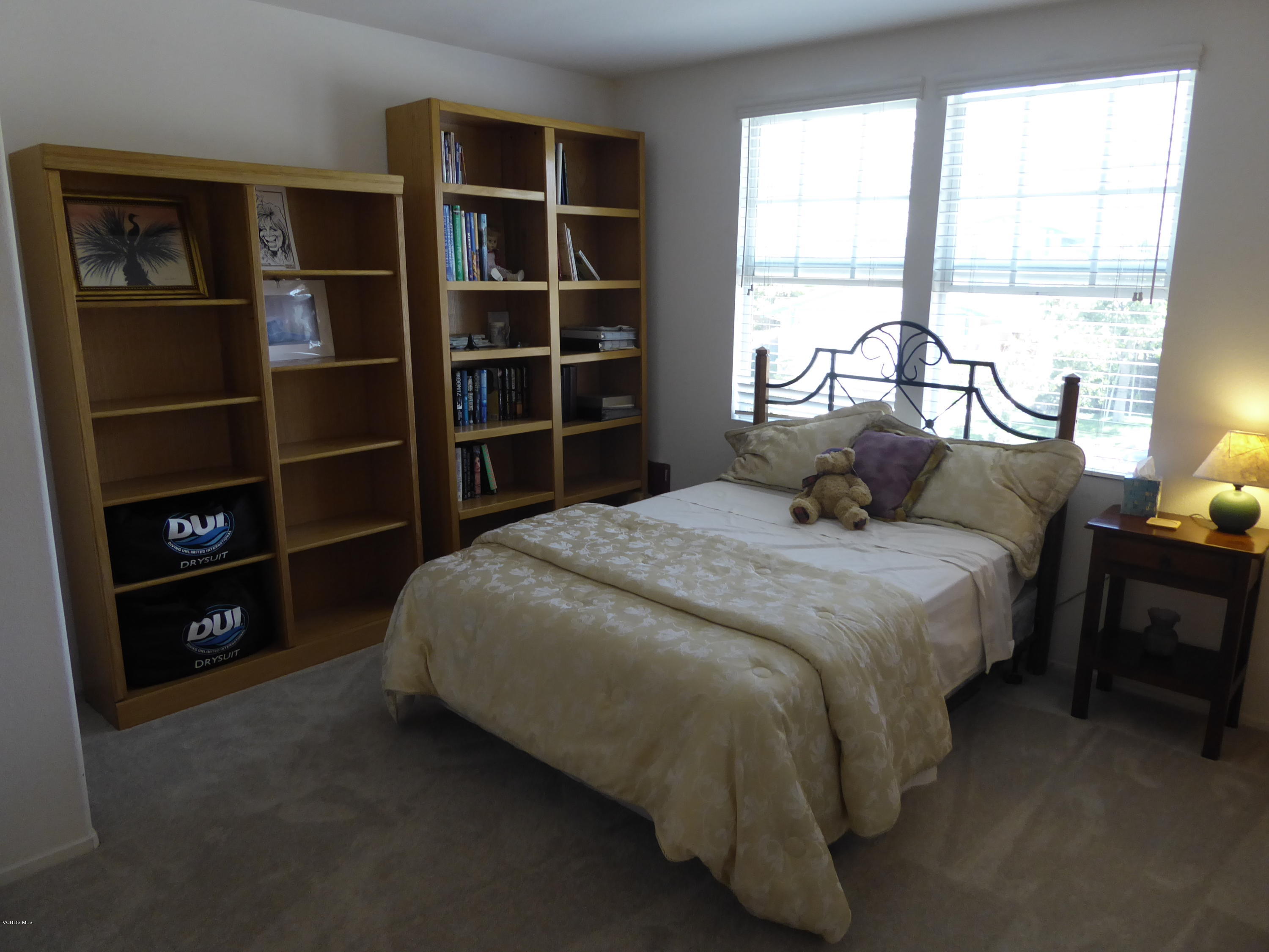 6159 Maple Court Simi Valley, CA 93063 - Photo 26 of 41 Guest Room 1