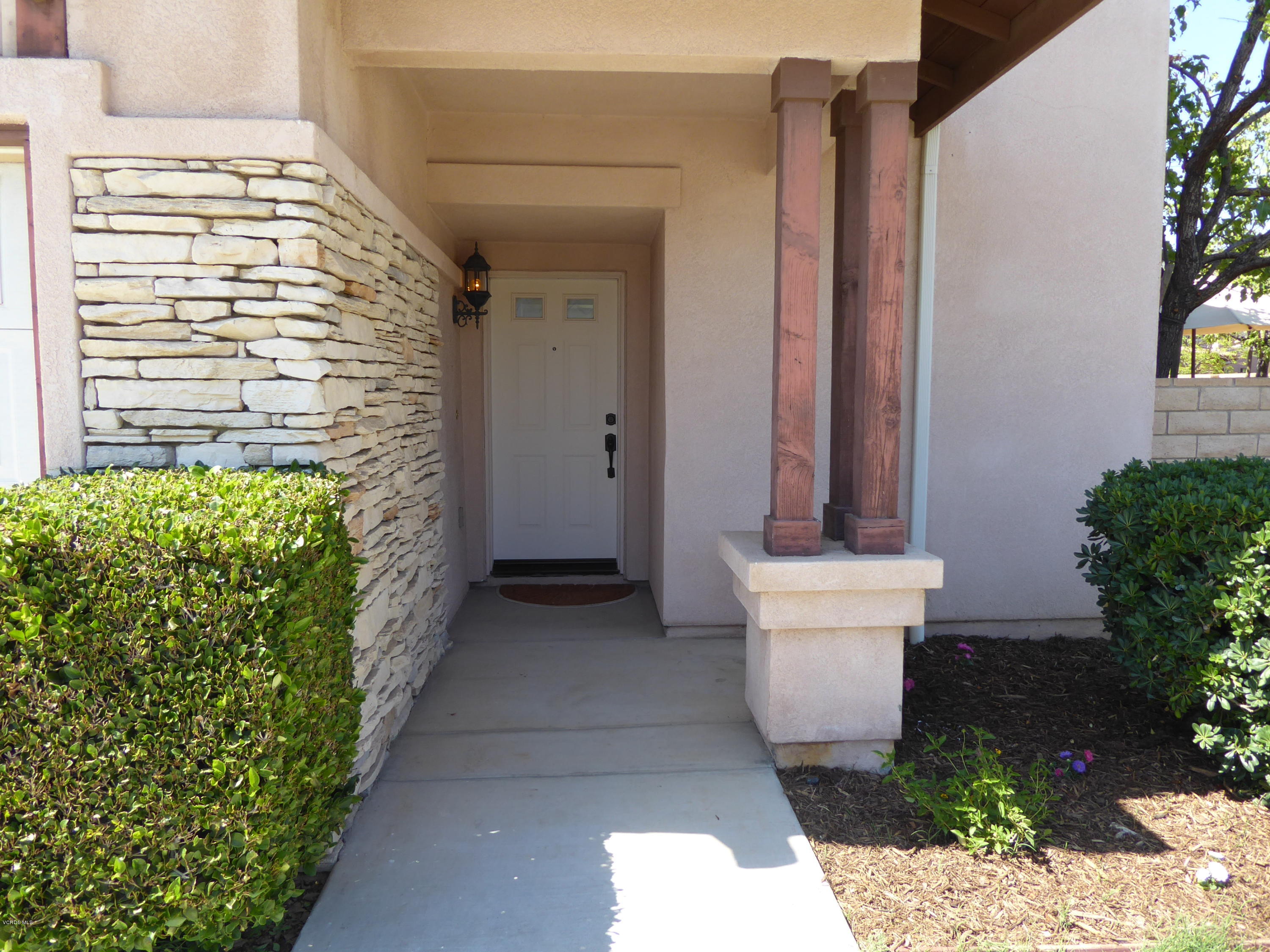 6159 Maple Court Simi Valley, CA 93063 - Photo 4 of 41 Front (2)