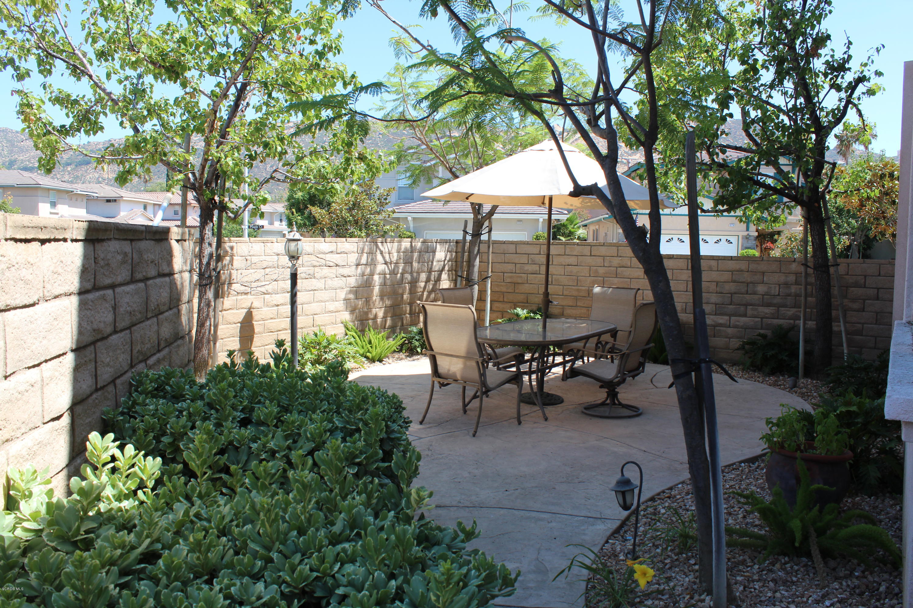 6159 Maple Court Simi Valley, CA 93063 - Photo 39 of 41 Side Yard (1)