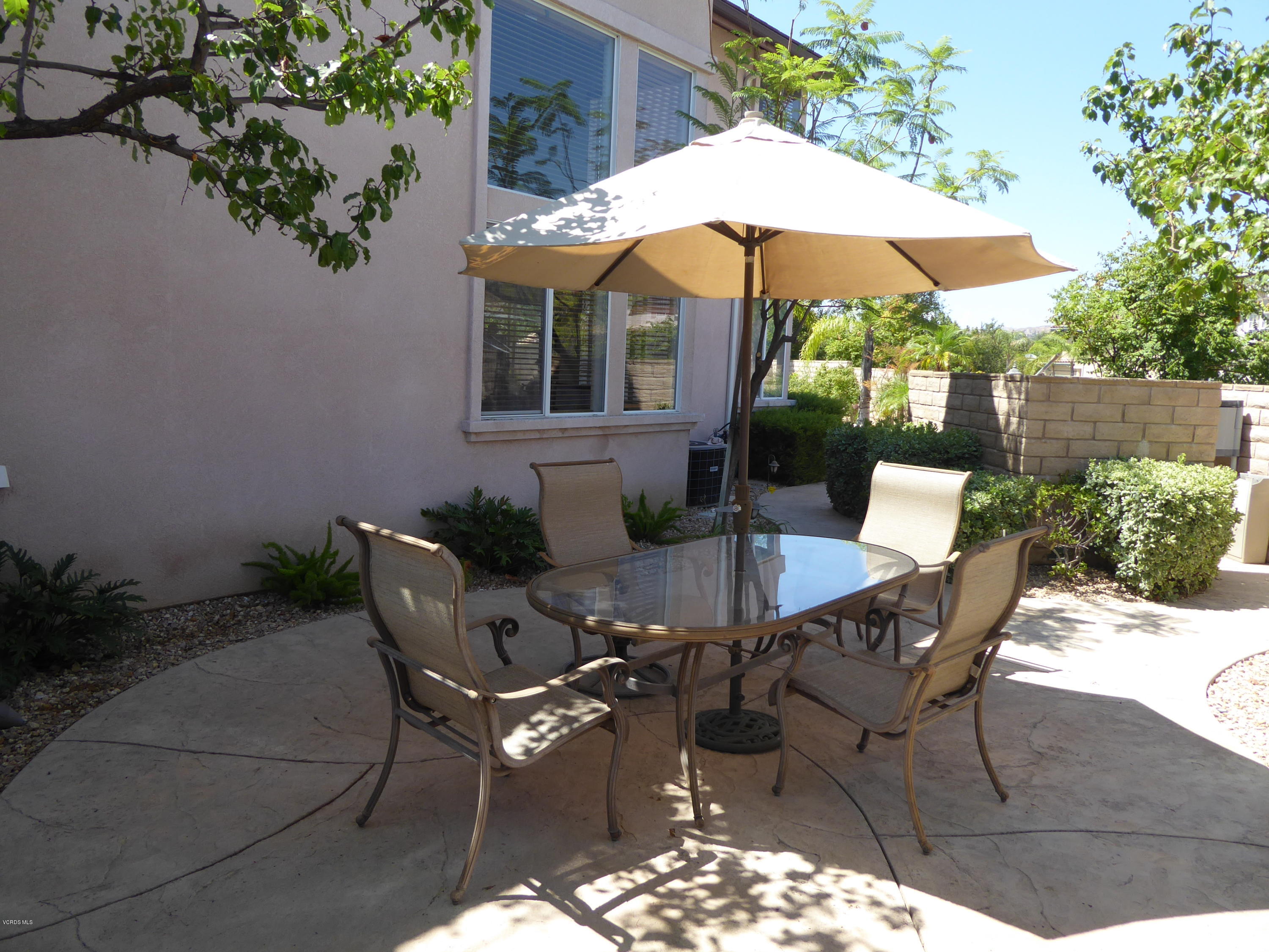 6159 Maple Court Simi Valley, CA 93063 - Photo 41 of 41 Side Yard (3)