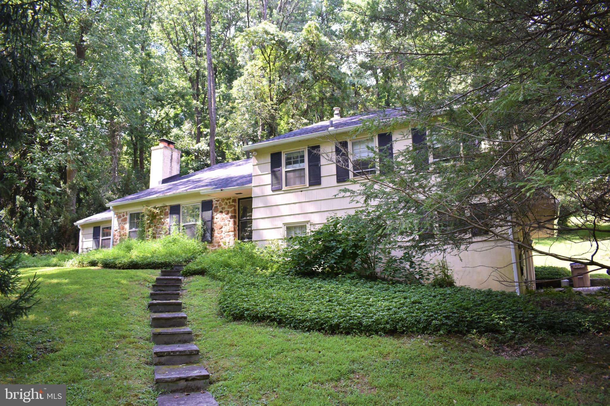 3227 Sawmill Road Newtown Square, PA 19073 - Photo 2 of 21
