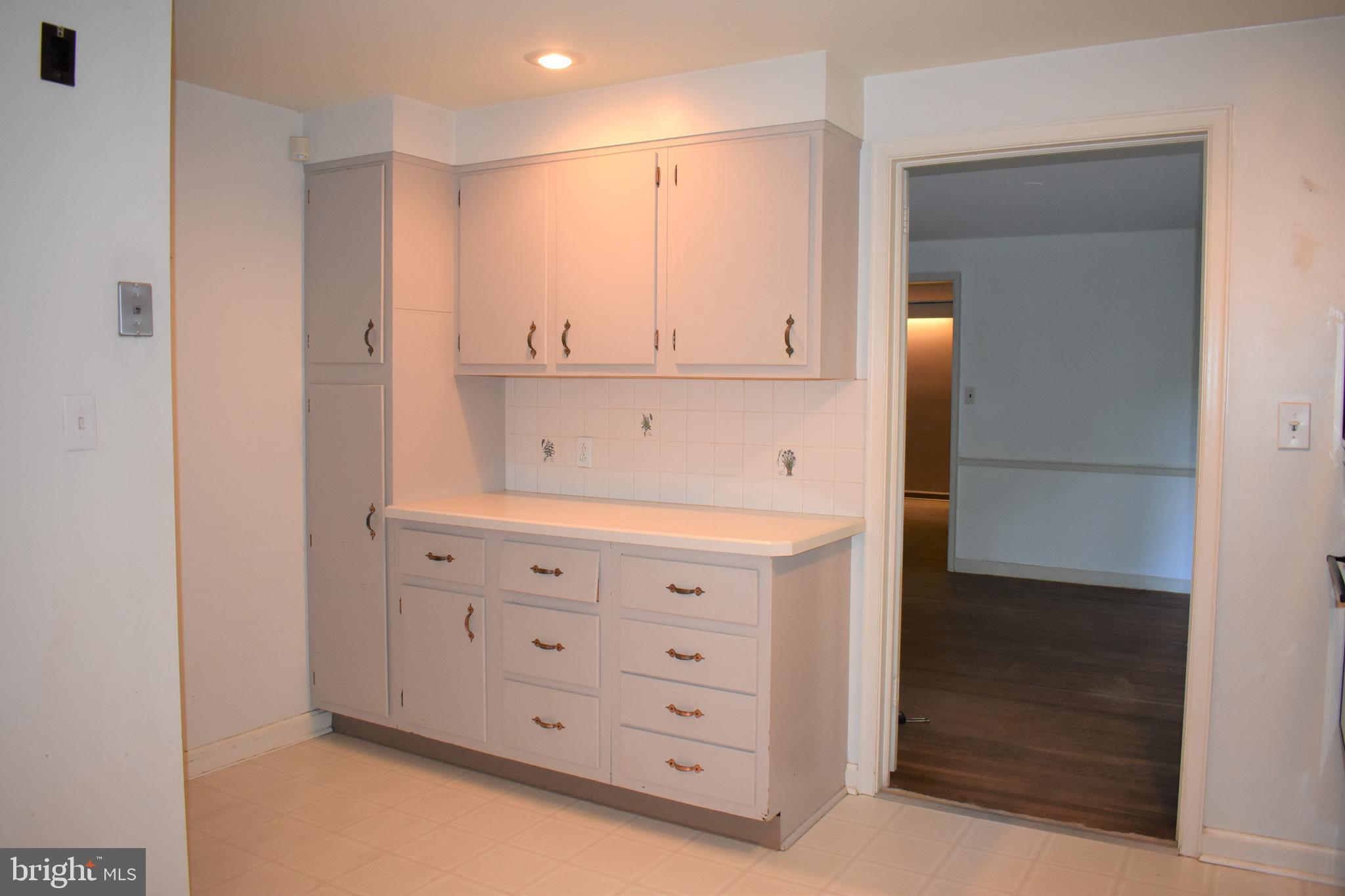 3227 Sawmill Road Newtown Square, PA 19073 - Photo 11 of 21