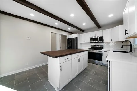 $389,900 | 507 Big Stump Mountain Trail, Jasper, GA 30143