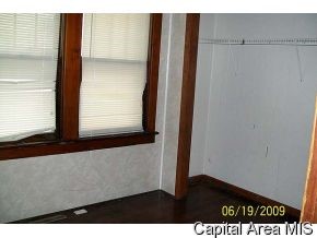 914 North Kickapoo Street Lincoln, IL 62656 - Photo 8 of 12 Gallery Image 8