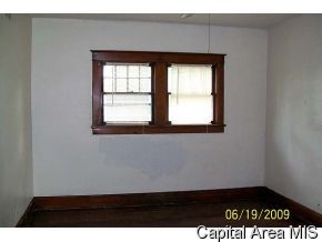 914 North Kickapoo Street Lincoln, IL 62656 - Photo 9 of 12 Gallery Image 9