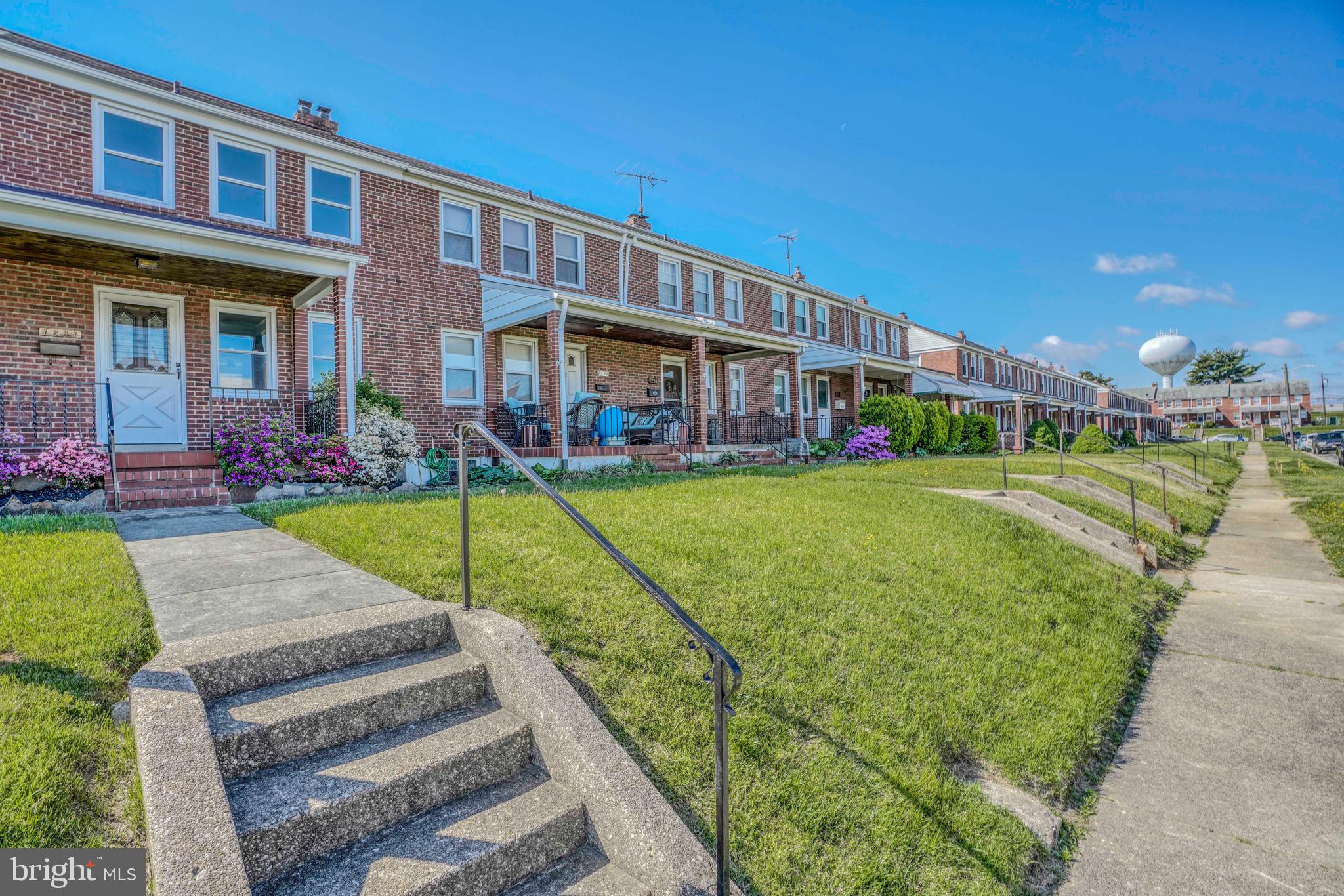 7237 Conley Street Baltimore, MD 21224 - Photo 2 of 34 Steps and sidewalk view