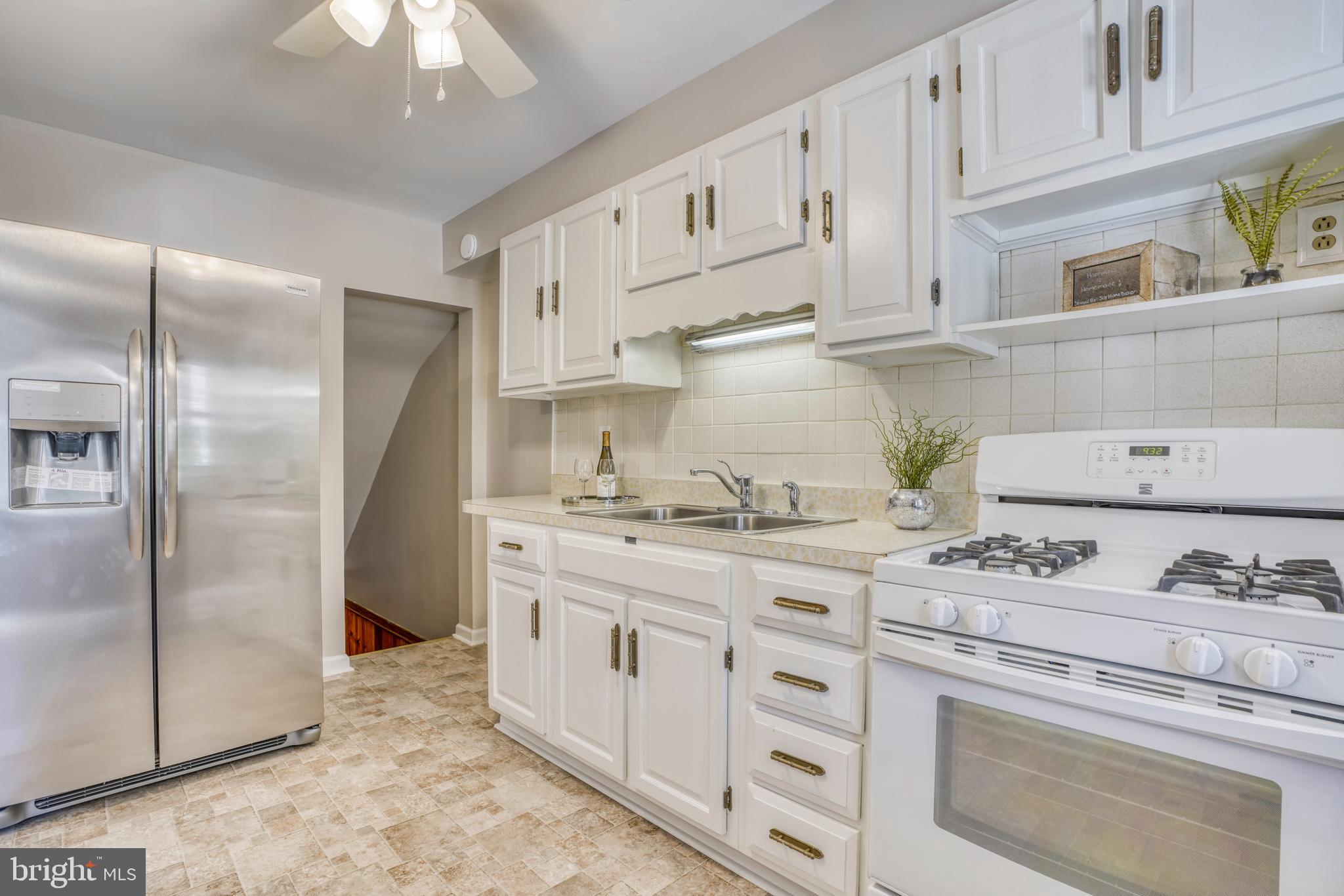7237 Conley Street Baltimore, MD 21224 - Photo 14 of 34 Kitchen