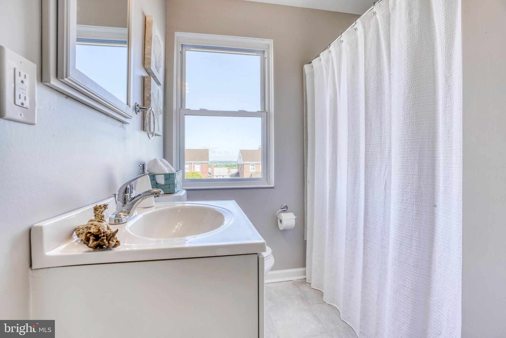 7237 Conley Street Baltimore, MD 21224 - Photo 18 of 34 Remodeled full bath