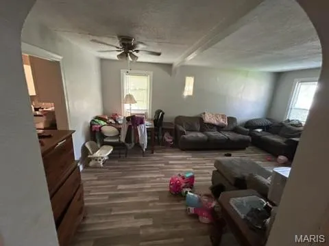 $72,900 | 835 Elias Avenue, St. Louis, MO 63147