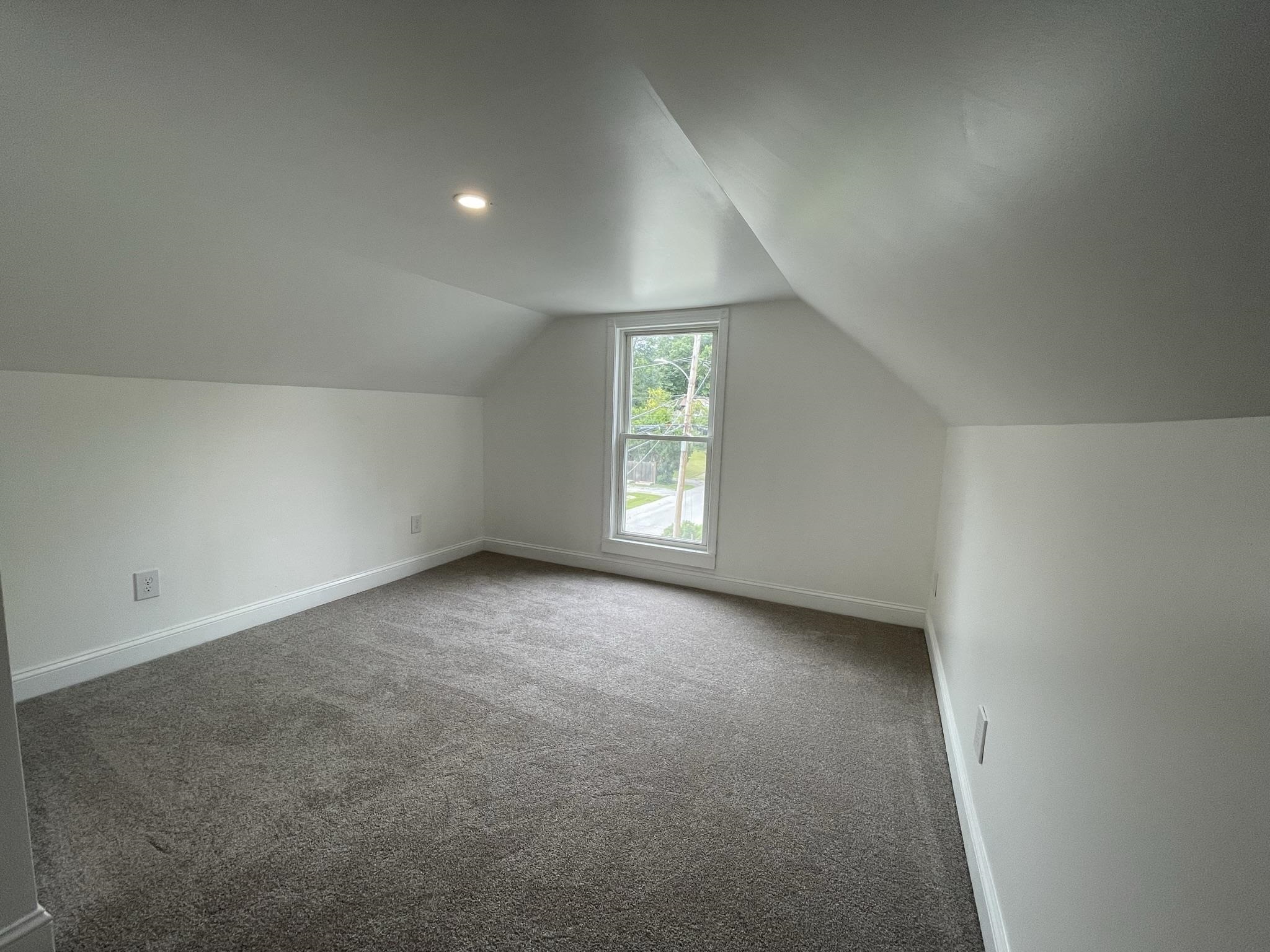 238 State Street Rutland, VT 05701 - Photo 25 of 37