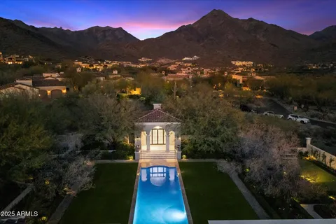 $10,500,000 | 10244 East Hualapai Drive, Scottsdale, AZ 85255