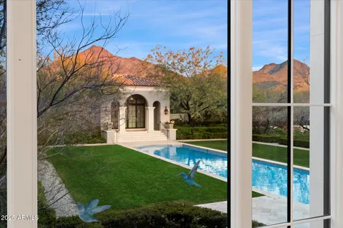 $10,500,000 | 10244 East Hualapai Drive, Scottsdale, AZ 85255