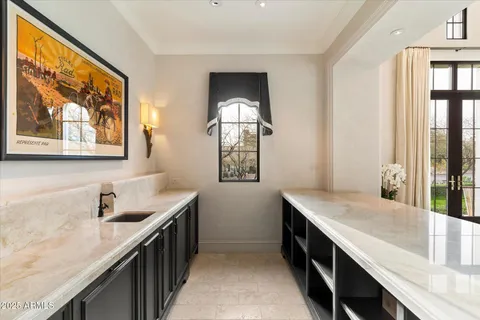 $10,500,000 | 10244 East Hualapai Drive, Scottsdale, AZ 85255