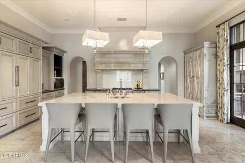 $11,500,000 | 10244 East Hualapai Drive, Scottsdale, AZ 85255