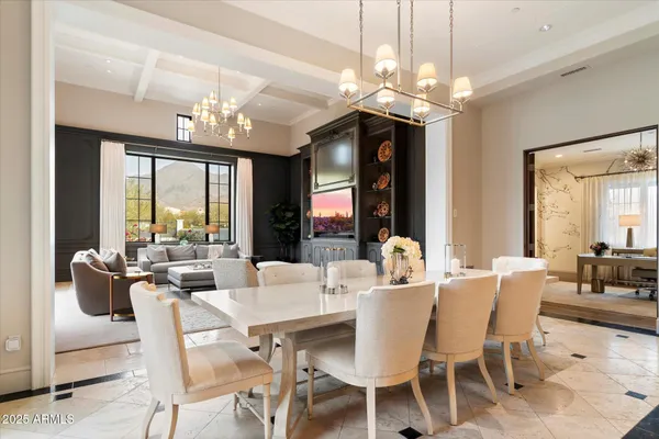$10,000,000 | 10244 East Hualapai Drive, Scottsdale, AZ 85255