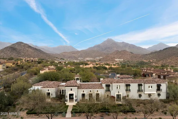 $10,000,000 | 10244 East Hualapai Drive, Scottsdale, AZ 85255