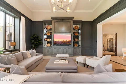 $11,500,000 | 10244 East Hualapai Drive, Scottsdale, AZ 85255