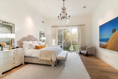 $10,500,000 | 10244 East Hualapai Drive, Scottsdale, AZ 85255