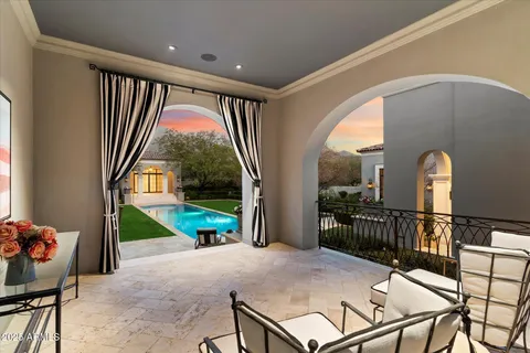 $10,500,000 | 10244 East Hualapai Drive, Scottsdale, AZ 85255