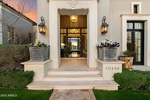 $10,000,000 | 10244 East Hualapai Drive, Scottsdale, AZ 85255